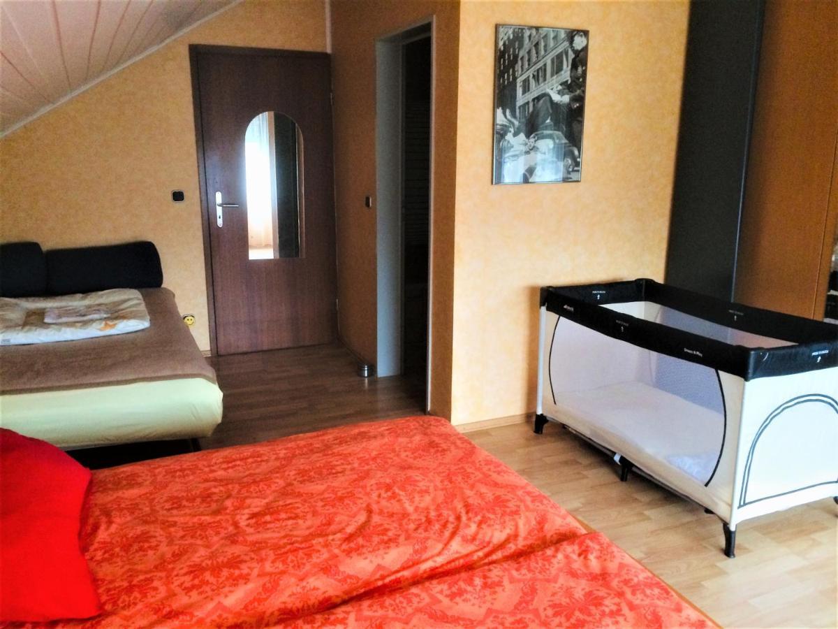 Super Xxl Ferienwohnung 73 Qm, Mit Balkon Cadolzburg Eksteriør bilde